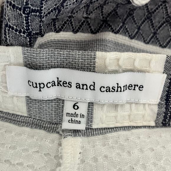 Cupcakes & Cashmere Textured Striped Shorts - Size 6 - Picture 4 of 5